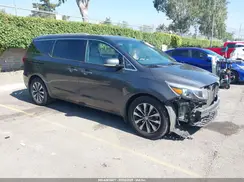 KNDMC5C15J6366481 2018 KIA SEDONA