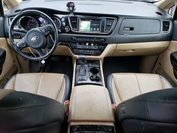 KNDMC5C15J6390019 2018 KIA SEDONA - Image 8