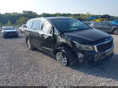 KNDMC5C15J6395852 2018 KIA SEDONA