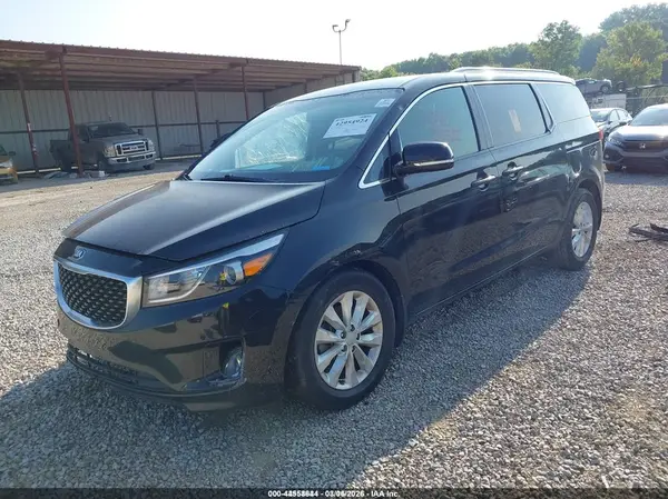KNDMC5C15J6395852 2018 KIA SEDONA - Image 2