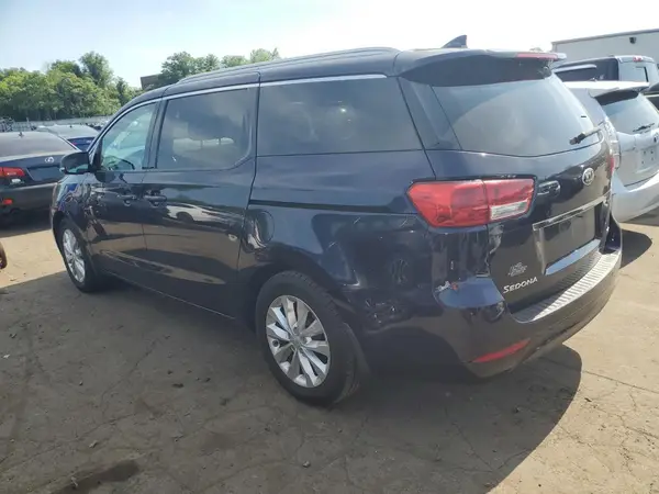 KNDMC5C15J6397875 2018 KIA SEDONA - Image 2