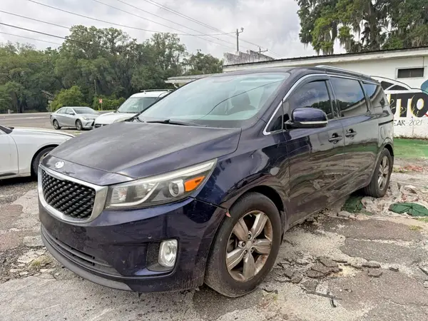 KNDMC5C15J6406834 2018 KIA SEDONA - Image 2