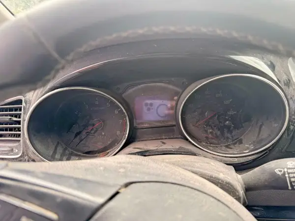 KNDMC5C15J6406834 2018 KIA SEDONA - Image 8