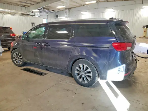 KNDMC5C15J6422399 2018 KIA SEDONA - Image 2