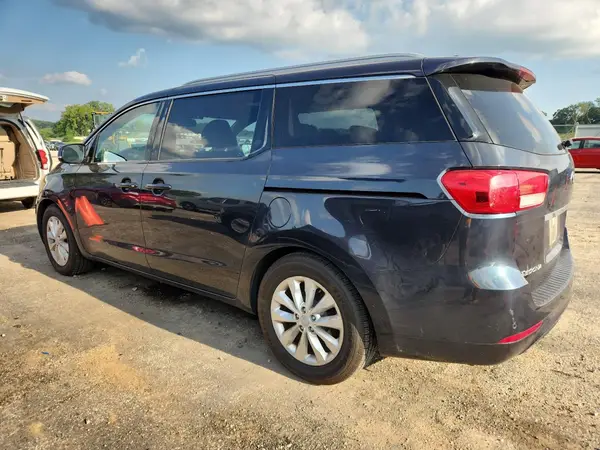 KNDMC5C16G6136389 2016 KIA SEDONA - Image 2