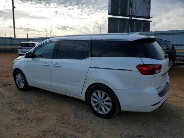 KNDMC5C16G6180859 2016 KIA SEDONA - Image 2