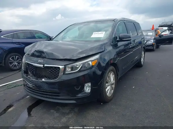 KNDMC5C16G6181137 2016 KIA SEDONA - Image 2