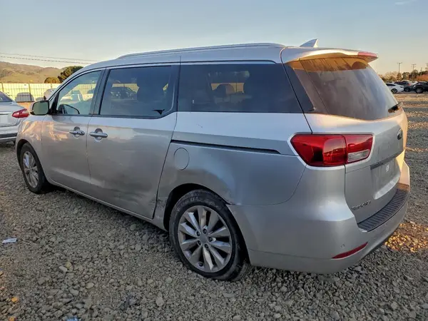 KNDMC5C16G6184653 2016 KIA SEDONA - Image 2