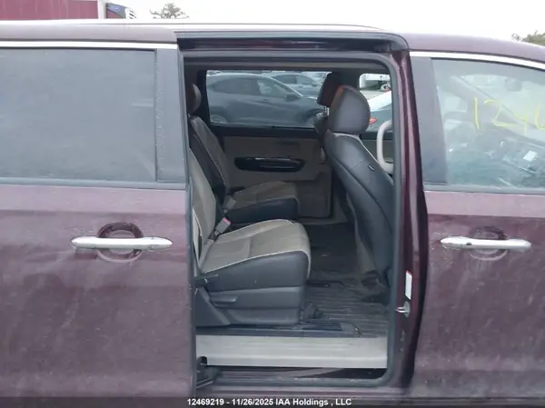 KNDMC5C16G6230286 2016 KIA SEDONA - Image 8