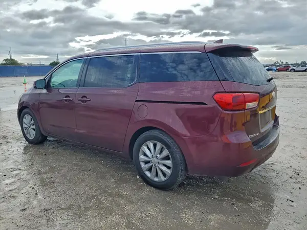 KNDMC5C16H6253472 2017 KIA SEDONA - Image 2