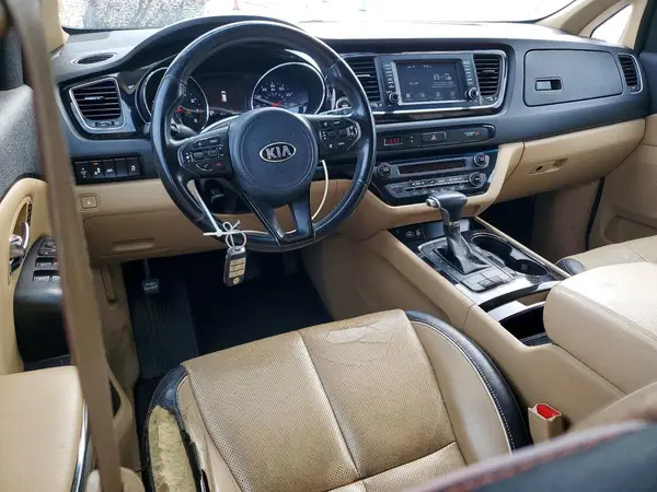 KNDMC5C16H6253472 2017 KIA SEDONA - Image 8