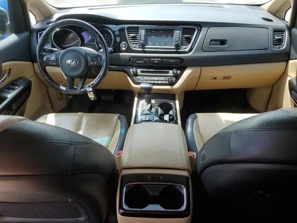 KNDMC5C16H6273026 2017 KIA SEDONA - Image 8