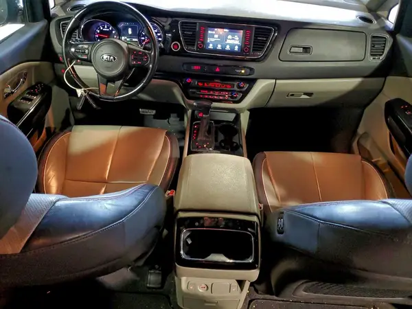 KNDMC5C16H6291932 2017 KIA SEDONA - Image 8
