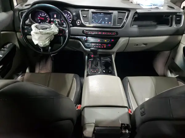 KNDMC5C16H6319308 2017 KIA SEDONA - Image 8