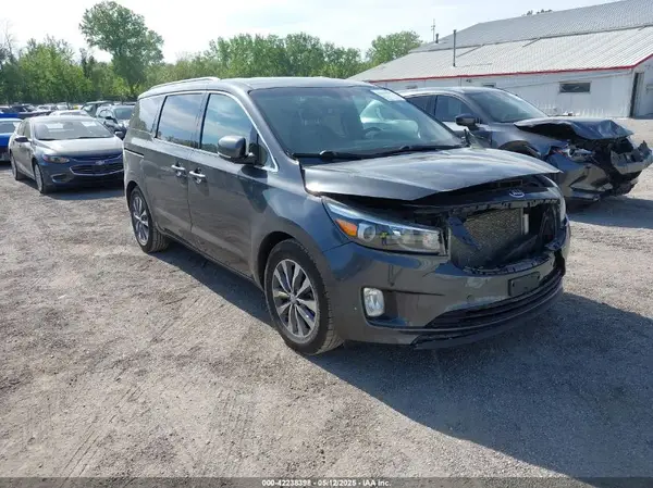 KNDMC5C16H6321303 2017 KIA SEDONA - Image 1