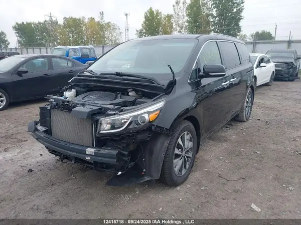 KNDMC5C16H6341728 2017 KIA SEDONA - Image 2