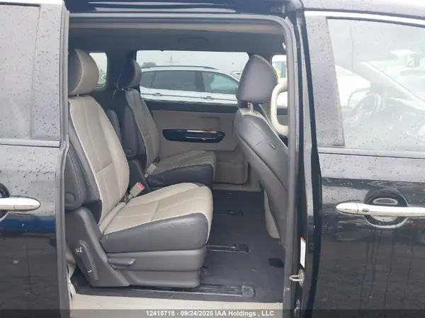 KNDMC5C16H6341728 2017 KIA SEDONA - Image 8