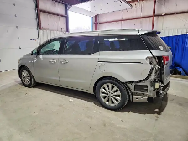 KNDMC5C16J6346661 2018 KIA SEDONA - Image 2