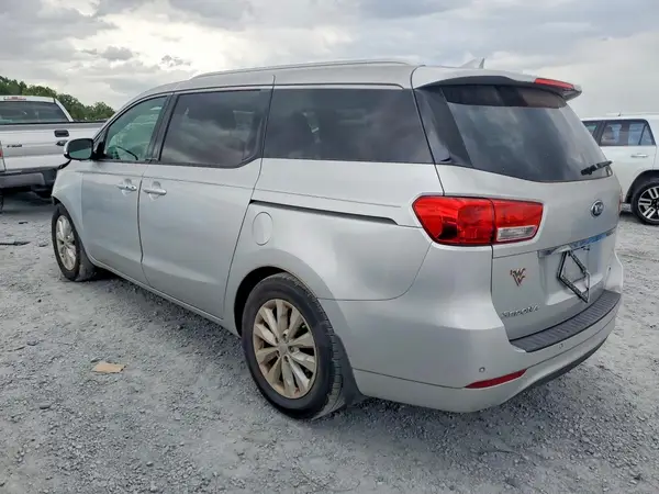 KNDMC5C16J6348099 2018 KIA SEDONA - Image 2