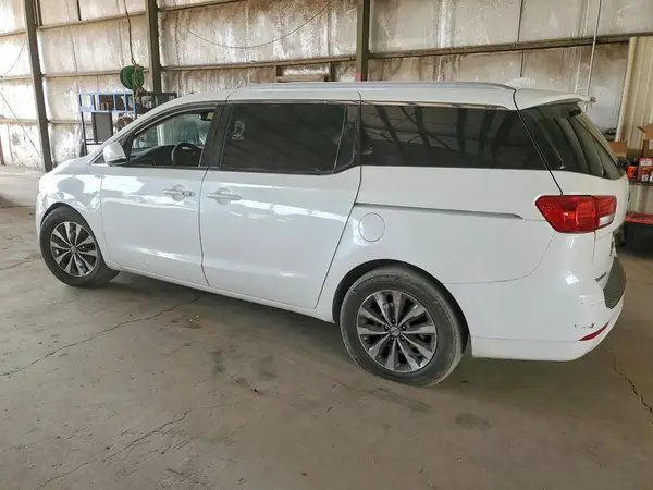 KNDMC5C16J6380728 2018 KIA SEDONA - Image 2