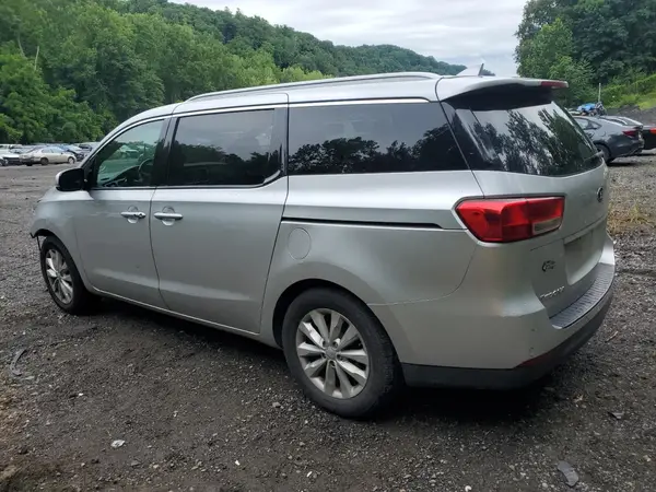 KNDMC5C16J6395150 2018 KIA SEDONA - Image 2