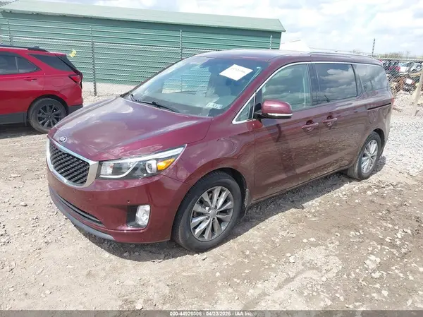 KNDMC5C16J6398260 2018 KIA SEDONA - Image 2