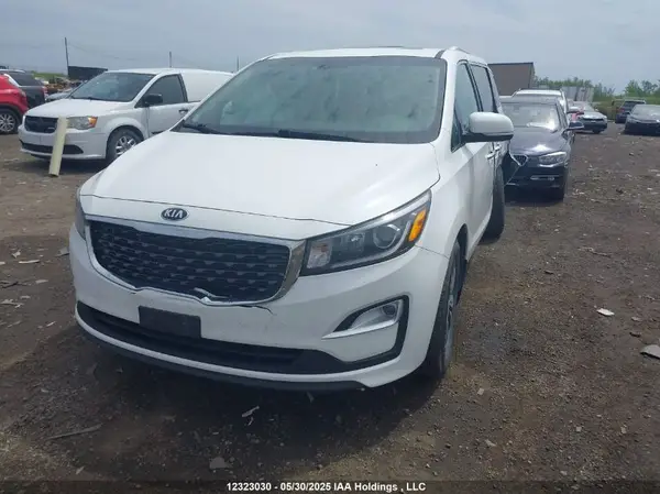 KNDMC5C16K6483827 2019 KIA SEDONA - Image 2
