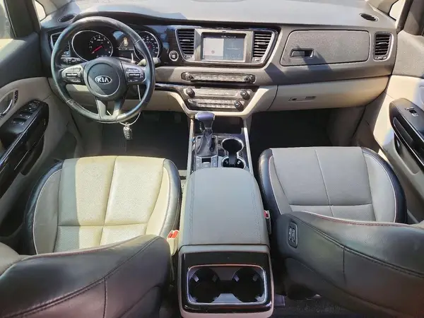 KNDMC5C16K6558445 2019 KIA SEDONA - Image 8