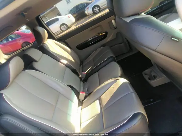 KNDMC5C17G6108391 2016 KIA SEDONA - Image 8