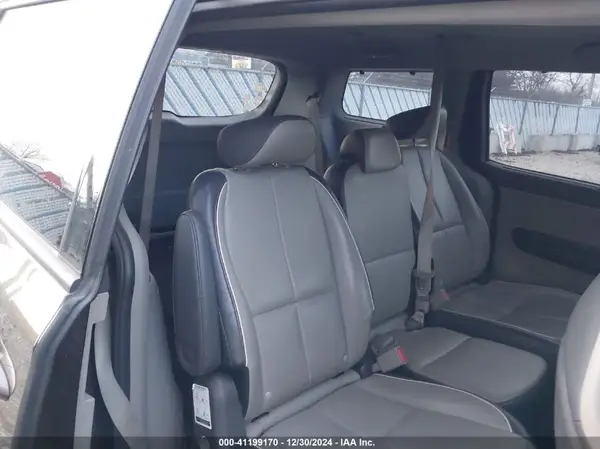 KNDMC5C17G6108830 2016 KIA SEDONA - Image 8