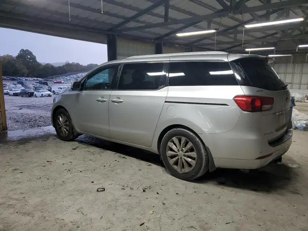 KNDMC5C17G6138880 2016 KIA SEDONA - Image 2