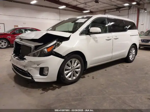 KNDMC5C17G6139995 2016 KIA SEDONA - Image 2