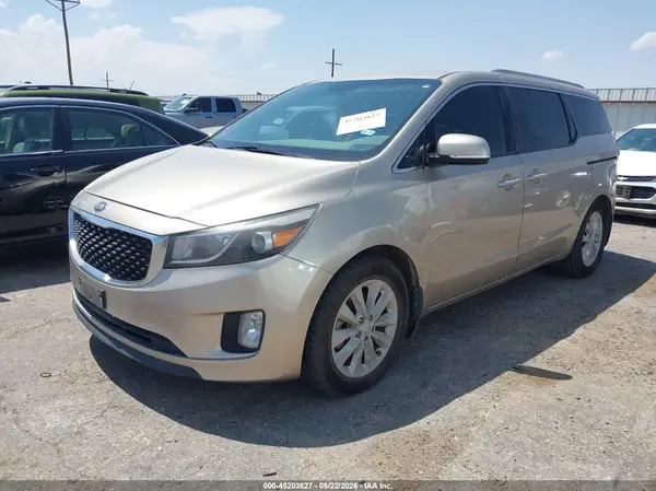 KNDMC5C17G6185035 2016 KIA SEDONA - Image 2