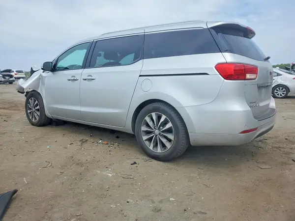 KNDMC5C17J6352310 2018 KIA SEDONA - Image 2