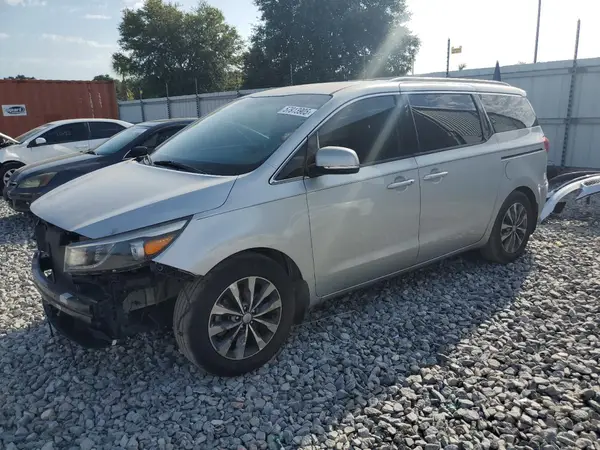 KNDMC5C17J6363727 2018 KIA SEDONA - Image 1