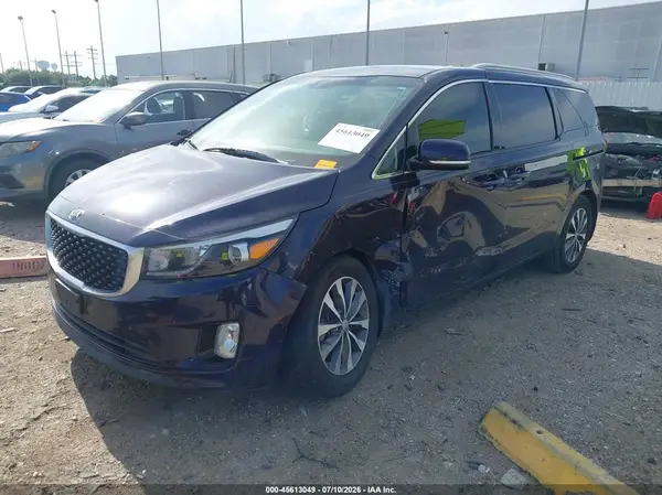 KNDMC5C17J6376509 2018 KIA SEDONA - Image 2