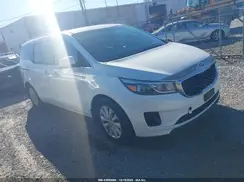 KNDMC5C18G6117021 2016 KIA SEDONA