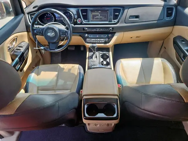 KNDMC5C18G6130268 2016 KIA SEDONA - Image 8