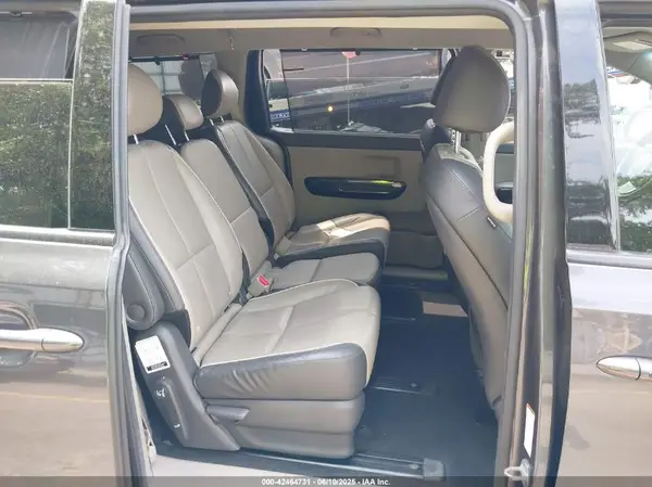 KNDMC5C18G6138080 2016 KIA SEDONA - Image 8