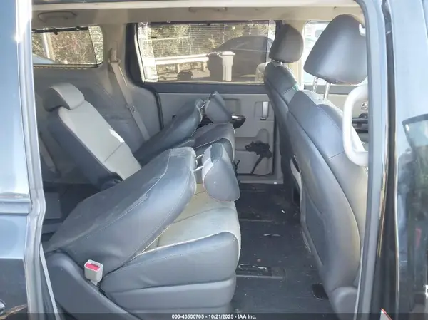 KNDMC5C18G6139214 2016 KIA SEDONA - Image 8