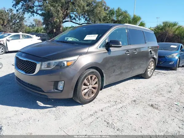 KNDMC5C18G6168437 2016 KIA SEDONA - Image 2