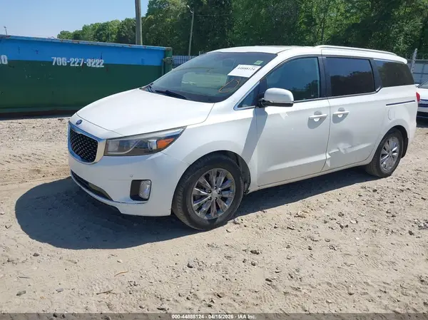 KNDMC5C18J6351232 2018 KIA SEDONA - Image 2