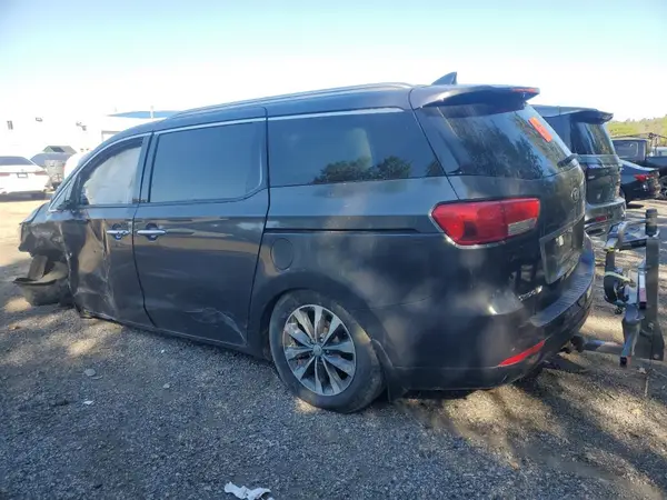 KNDMC5C18J6370959 2018 KIA SEDONA - Image 2