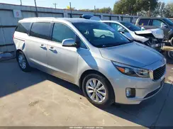KNDMC5C18J6376180 2018 KIA SEDONA