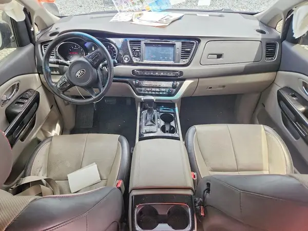 KNDMC5C18J6423059 2018 KIA SEDONA - Image 8