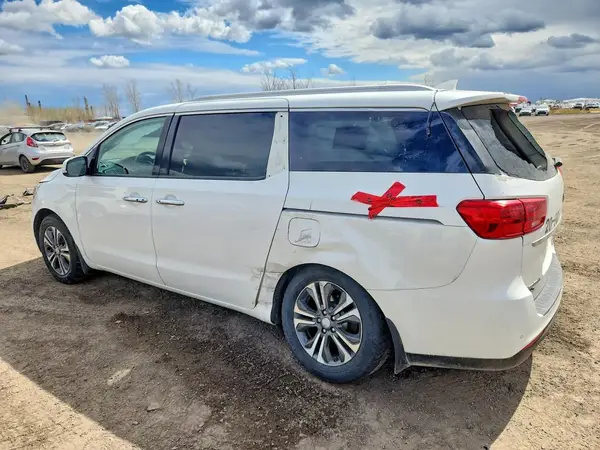 KNDMC5C18L6562465 2020 KIA SEDONA - Image 2
