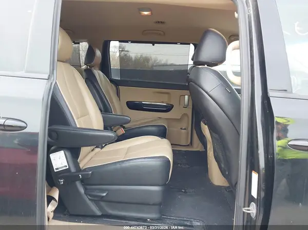 KNDMC5C19G6103998 2016 KIA SEDONA - Image 8