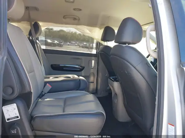 KNDMC5C19G6132434 2016 KIA SEDONA - Image 8