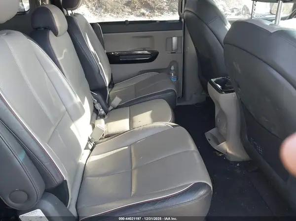 KNDMC5C19G6135303 2016 KIA SEDONA - Image 8