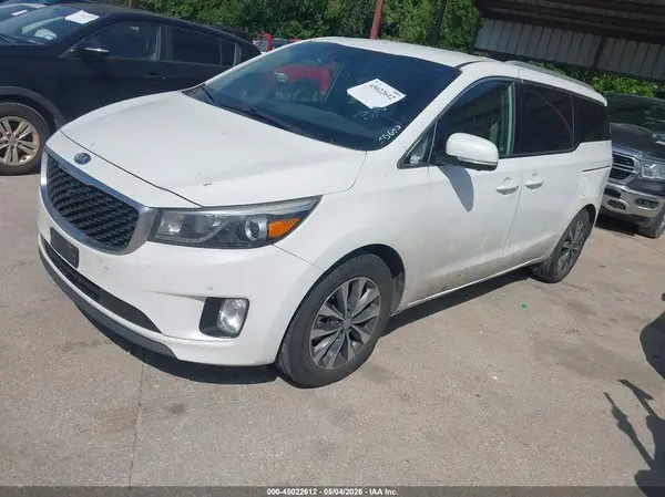 KNDMC5C19G6135527 2016 KIA SEDONA - Image 2